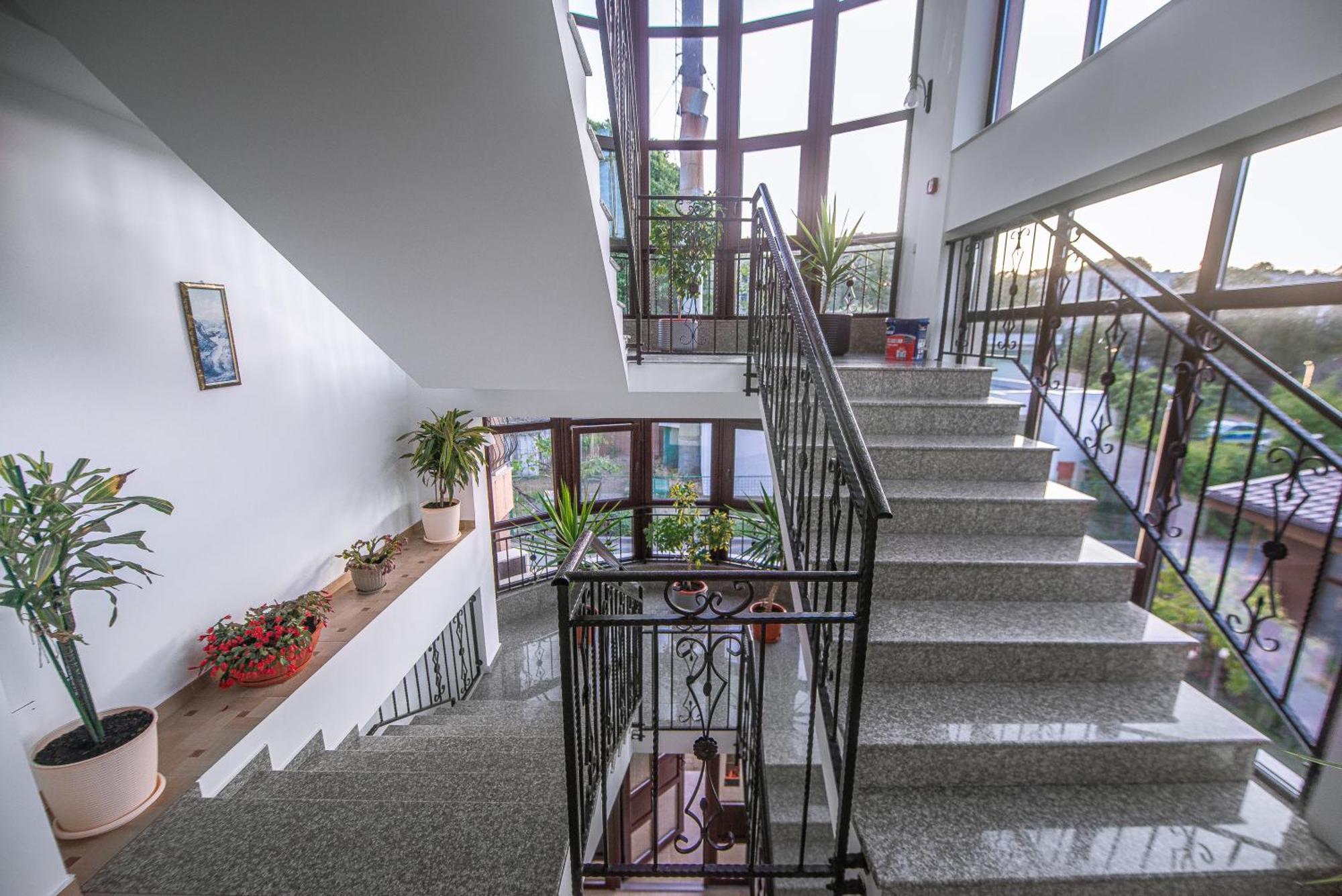Vila Puky เนพทุน ภายนอก รูปภาพ